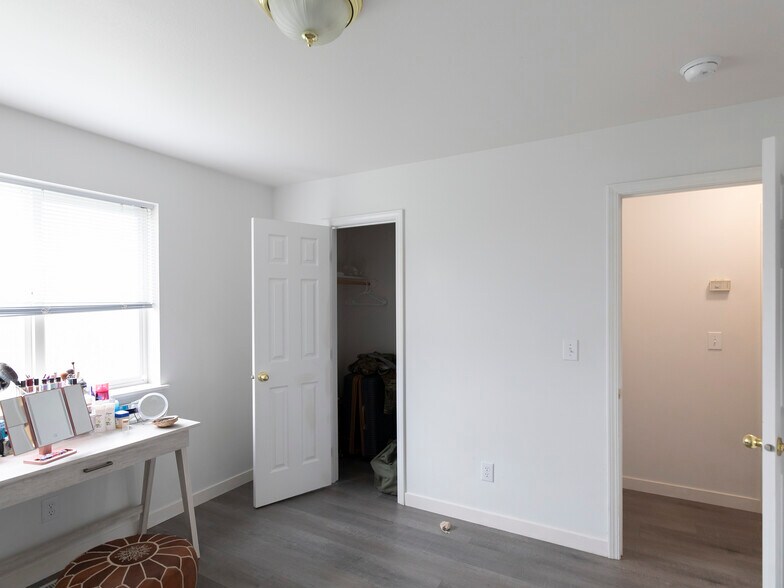 More Photos Of 1163-1165 NW Dogwood Cir, Mountain Home Specialty For Sale