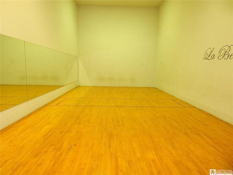 More Photos Of 355 Central Ave, Fredonia Storefront Retail Office For Lease