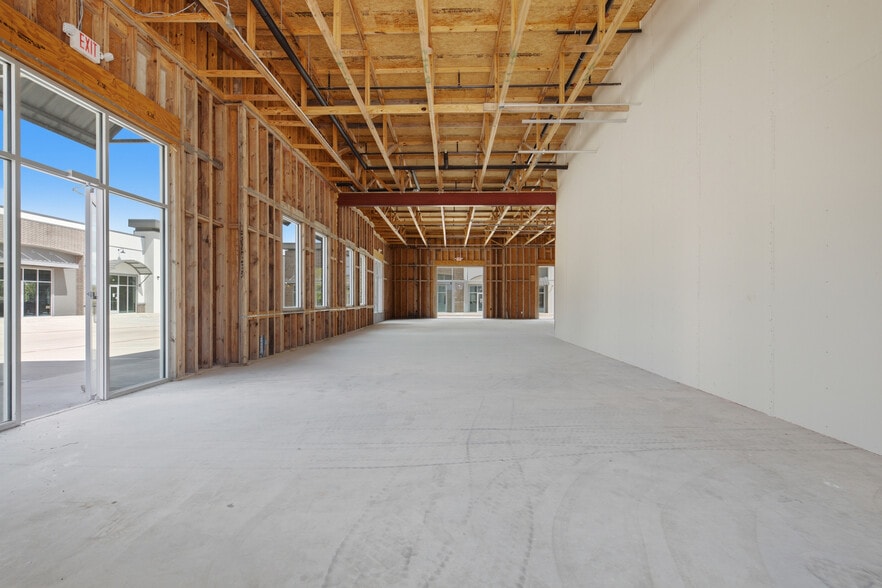 More Photos Of 610 Brashear Ln, Cedar Park General Retail For Lease