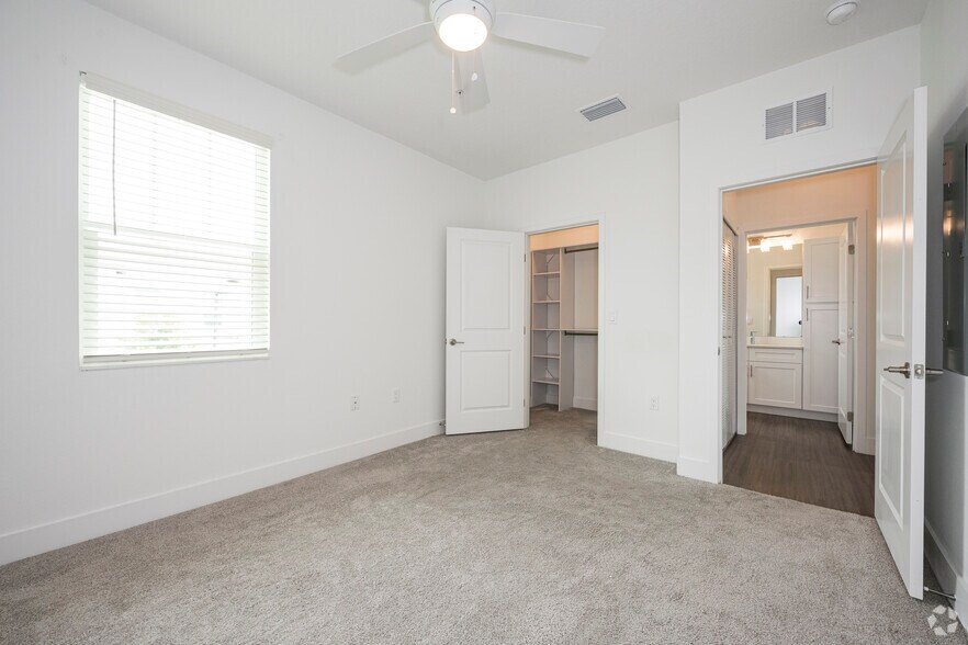 More Photos Of 2841 Enterprise Rd, Debary Apartments For Sale