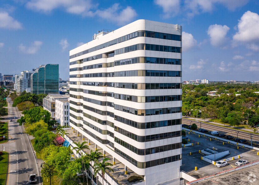 More Photos Of 4770 Biscayne Blvd, Miami Office Residential For Lease