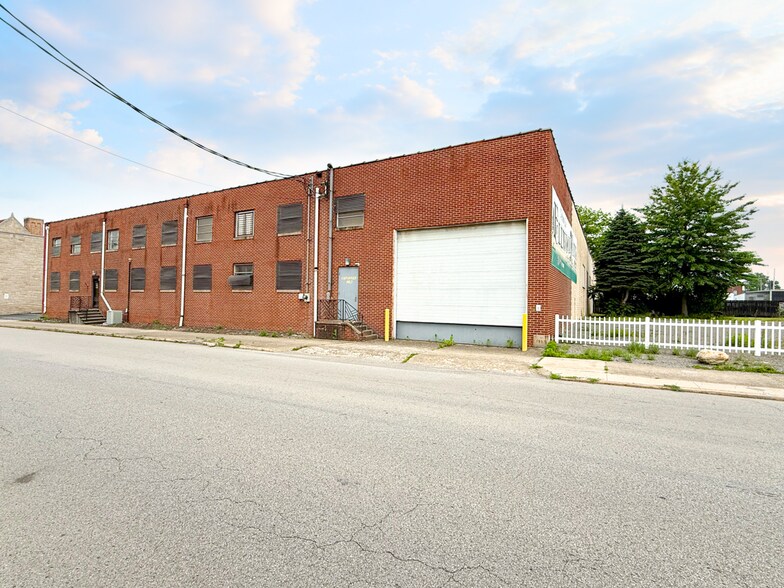 More Photos Of 416 Pittsburgh Cir, Ellwood City Warehouse For Sale