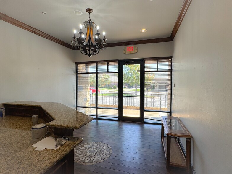 More Photos Of 9212 N Kelley Ave, Oklahoma City Office For Sale