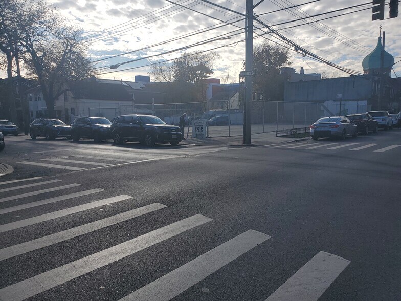 More Photos Of 424 Glenmore ave, Brooklyn Land For Lease