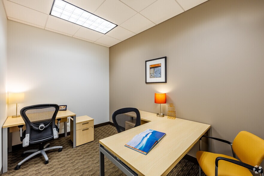 More Photos Of 14301 FNB Pky, Omaha Coworking Space
