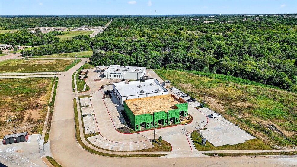 More Photos Of 2416 Swamy Dr, Sherman Medical For Sale