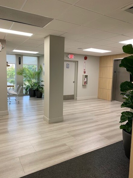 More Photos Of 104 Crandon Blvd, Key Biscayne Office Residential For Lease