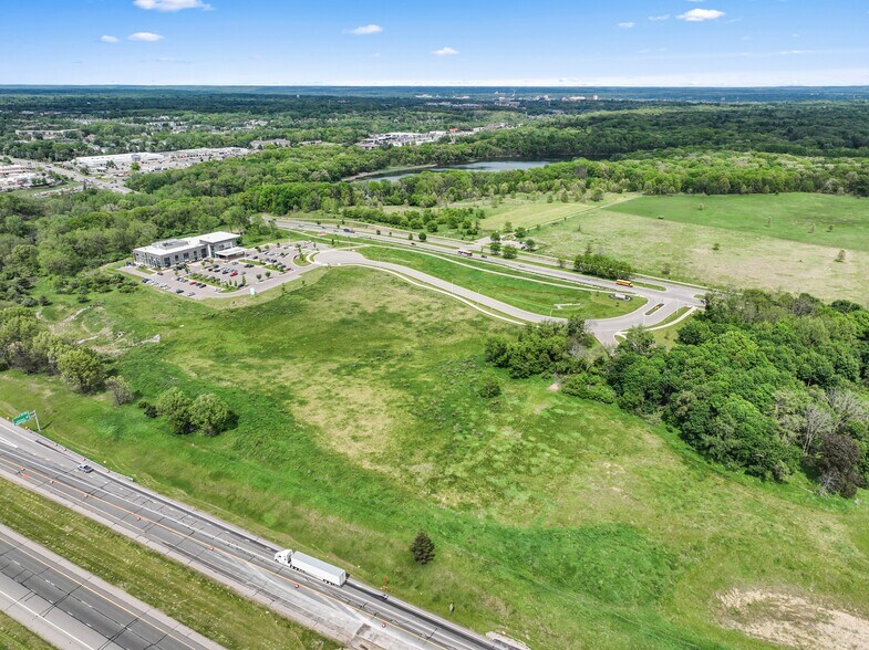 More Photos Of V/L Robert Jones way @ Stadium, Kalamazoo Land For Sale
