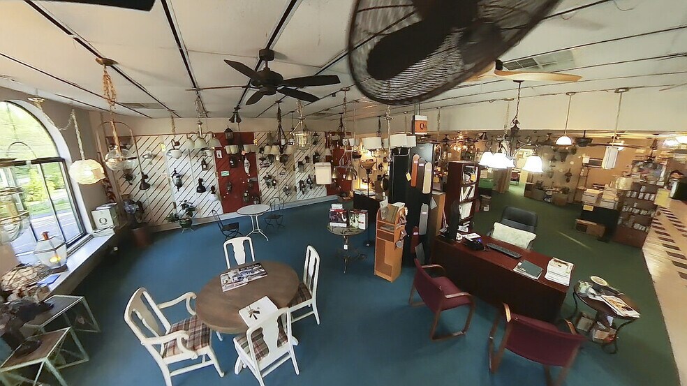 More Photos Of 3212 S Main St, Salisbury Storefront Retail Office For Sale