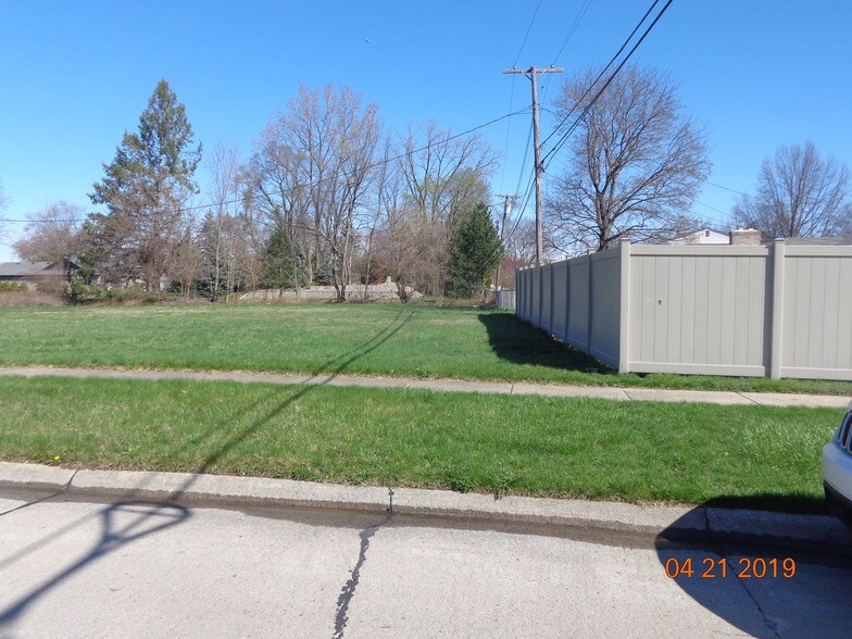 More Photos Of 6154 N Inkster Rd, Dearborn Heights Land For Sale