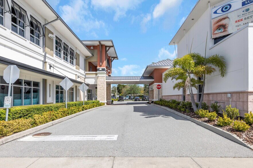 More Photos Of 1030 W Bay Dr, Largo Medical For Lease