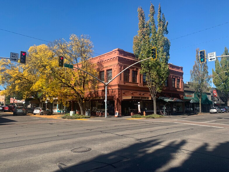 More Photos Of 301-311 SW Madison Ave, Corvallis Storefront For Lease