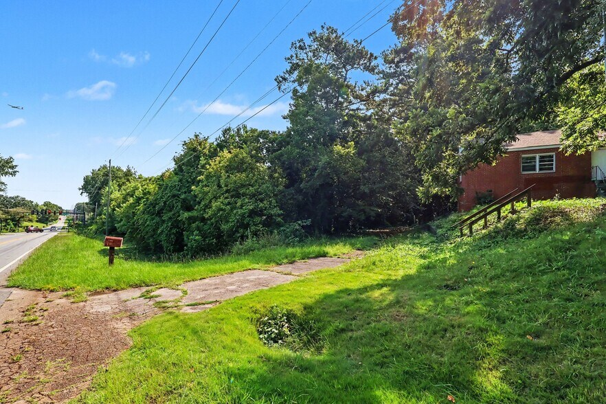 More Photos Of 4170 Thurman Dr, Forest Park Land For Sale