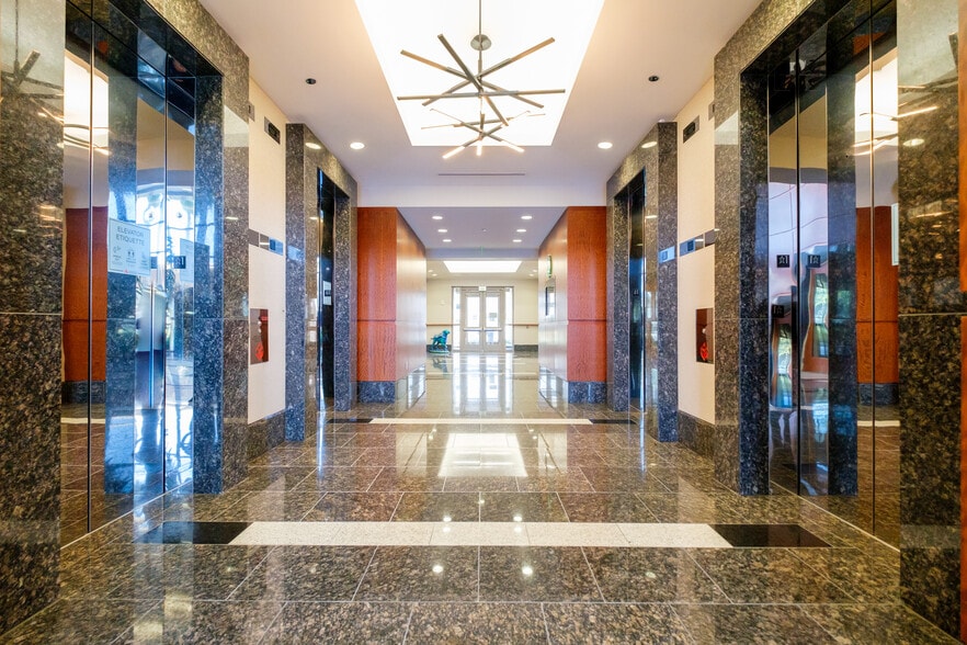 More Photos Of 4030 W Boy Scout Blvd, Tampa Office For Lease