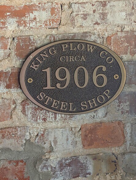 More Photos Of 887 W Marietta St NW, Atlanta Loft Creative Space For Lease