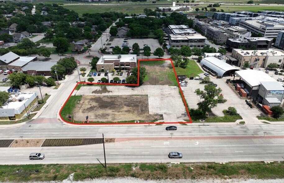 Primary Photo Of 306 S US Highway 377, Roanoke General Retail For Lease