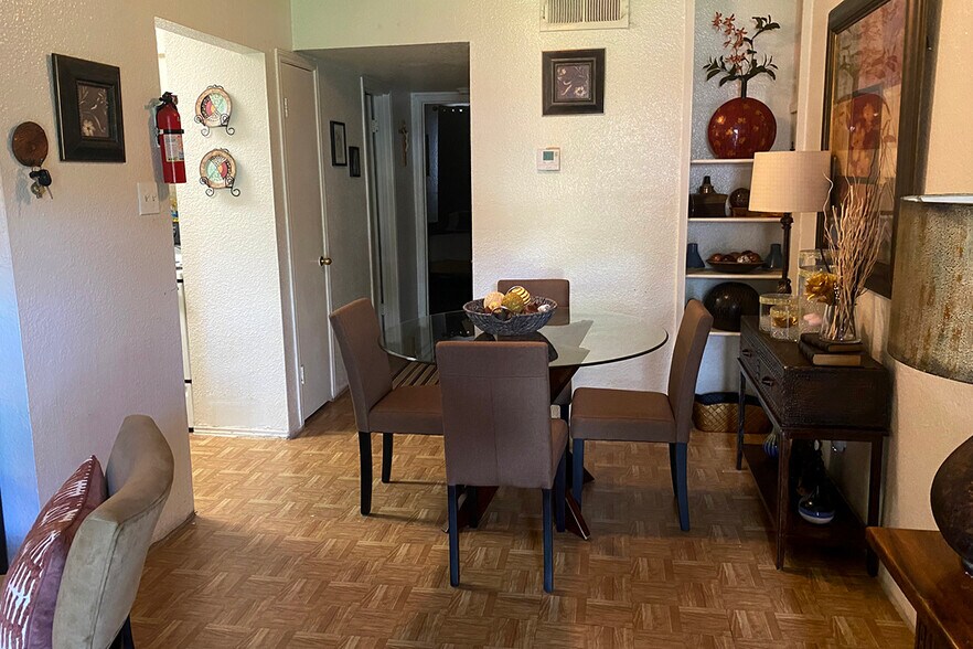More Photos Of 215 W Little York Rd, Houston Apartments For Sale