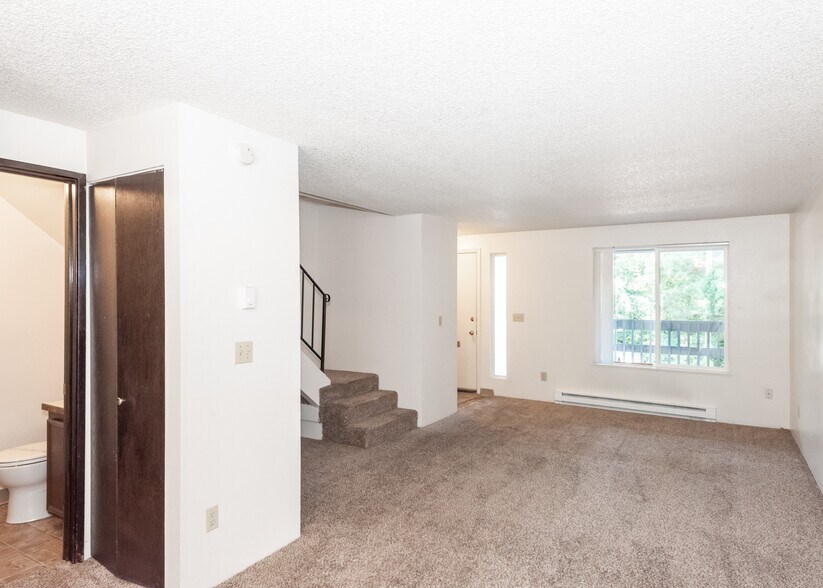 More Photos Of 9350 SW Hall Blvd, Tigard Apartments For Sale