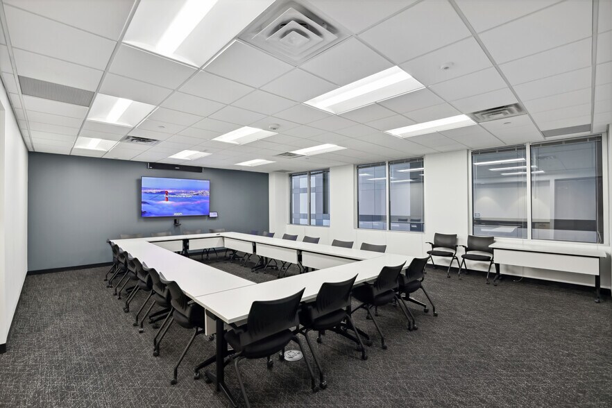 More Photos Of 1600 Utica Ave S, Saint Louis Park Office For Lease