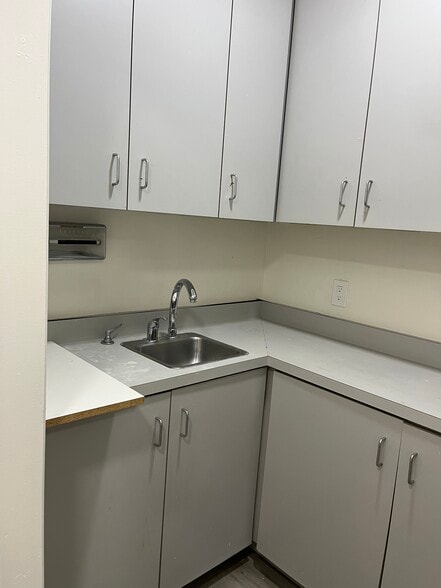 More Photos Of 1191 W Tennyson Rd, Hayward Medical For Lease