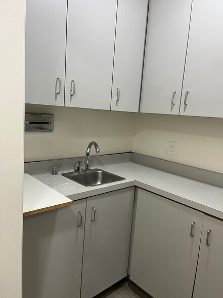 More Photos Of 1191 W Tennyson Rd, Hayward Medical For Lease