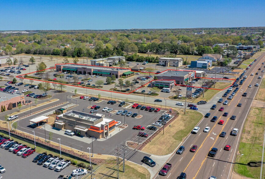 More Photos Of 7090 Malco Blvd, Southaven Storefront For Lease