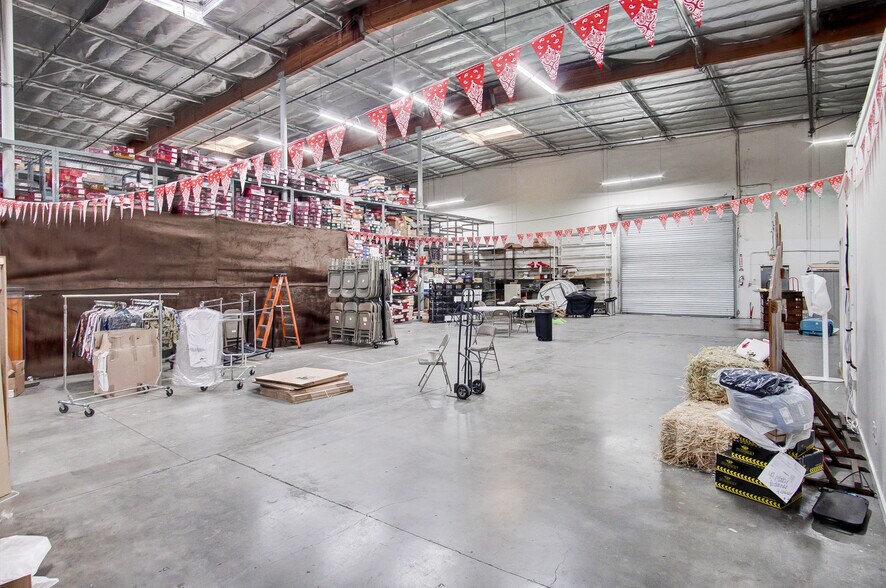 More Photos Of 11400 Downey Ave, Downey Warehouse For Sale