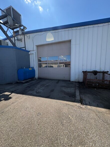 More Photos Of 1625 Commerce St, Wellsburg Auto Dealership For Sale