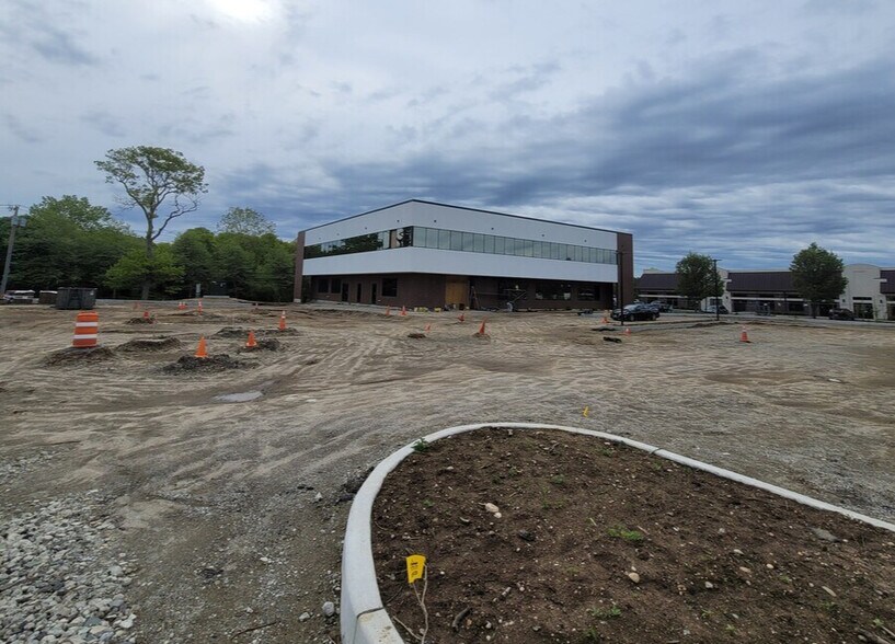 More Photos Of 1500 Route 112, Port Jefferson Station Medical For Lease