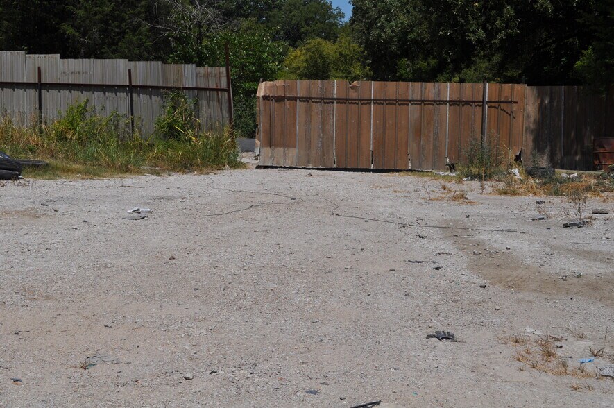 Primary Photo Of 8635 San Marino ave, Dallas Land For Sale