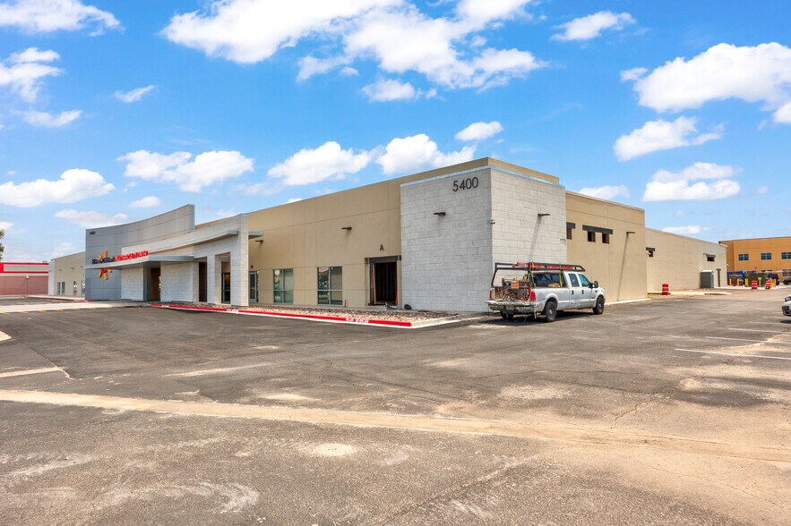 More Photos Of 5400 Alameda Ave, El Paso Hospital For Lease