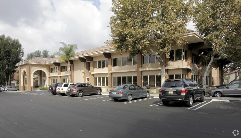 More Photos Of 24800 Chrisanta Dr, Mission Viejo Loft Creative Space For Lease
