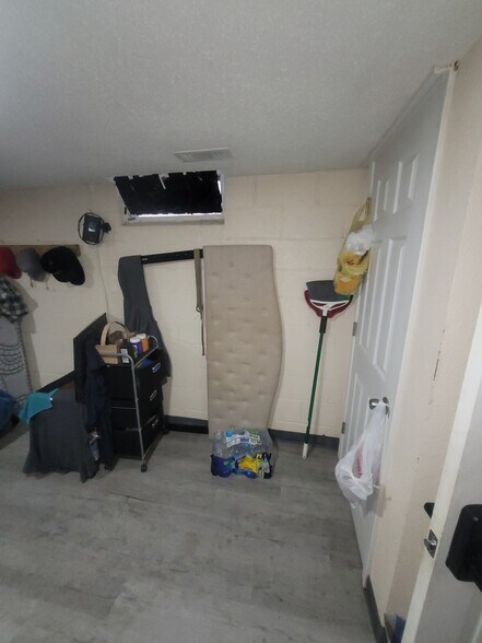 More Photos Of 1458 W 32nd St, Indianapolis Apartments For Sale