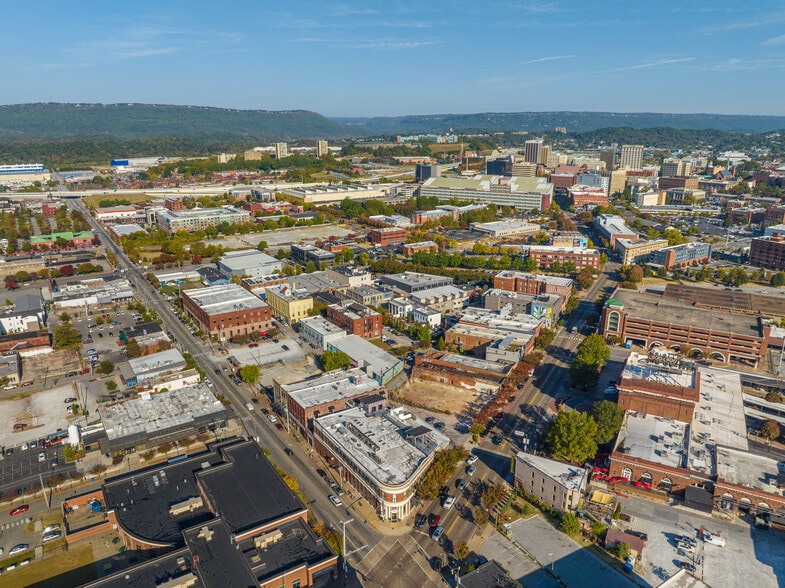 More Photos Of 1463 Market St, Chattanooga Storefront Retail Office For Lease