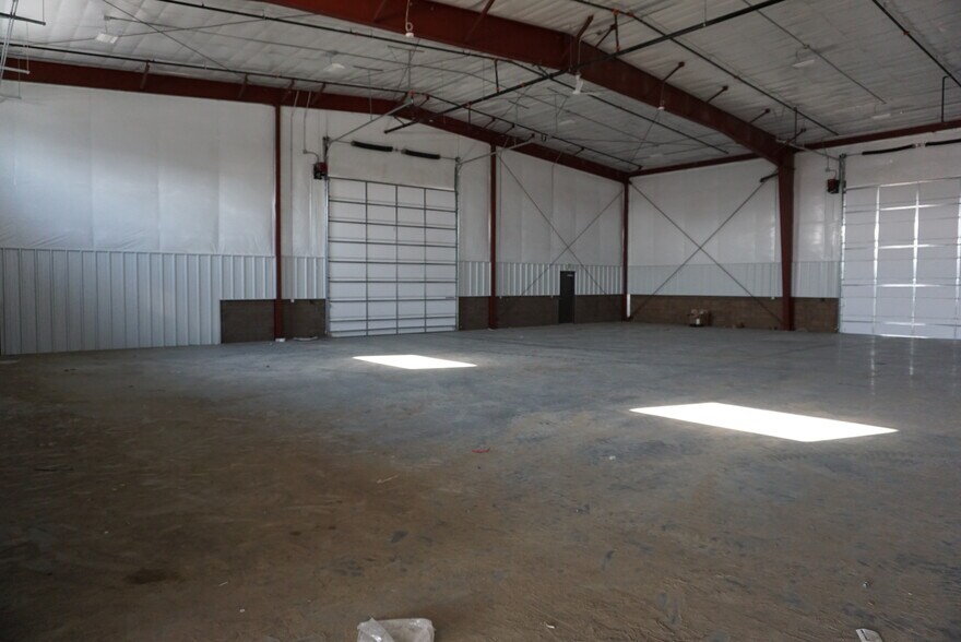 More Photos Of 3210 N Rainier Ave, Pasco Industrial For Lease