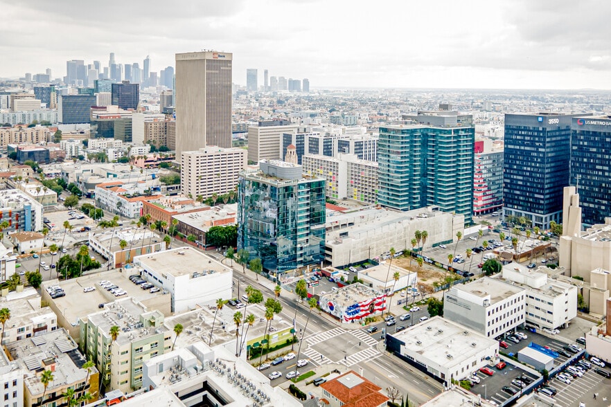 More Photos Of 3680 W 6th St, Los Angeles Restaurant For Sale