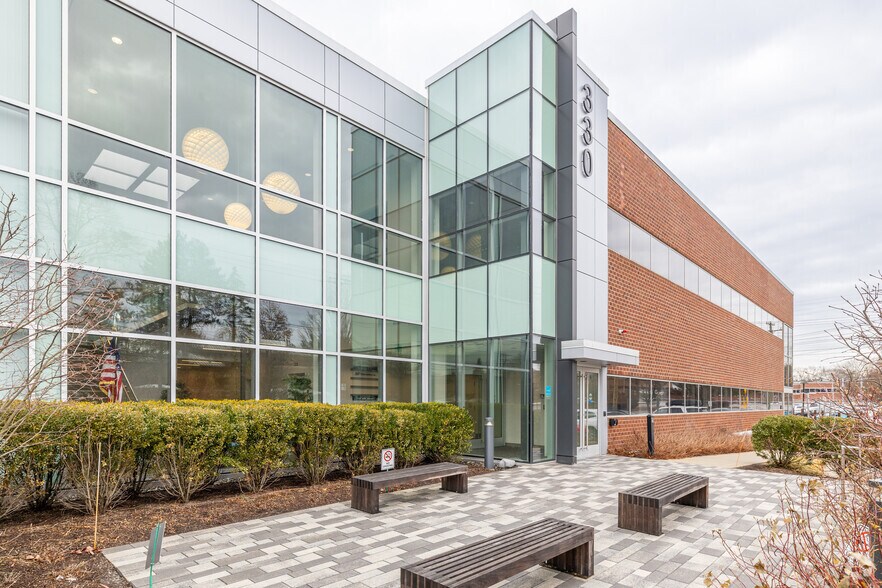 More Photos Of 300 Billerica Rd, Chelmsford Unknown For Lease