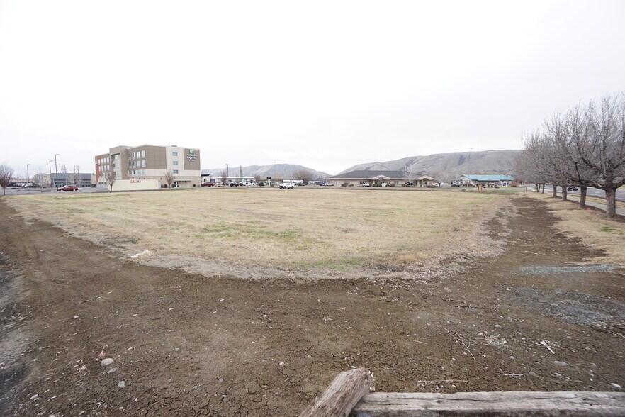 More Photos Of NKA Ahtanum Ridge Dr, Union Gap Land For Sale