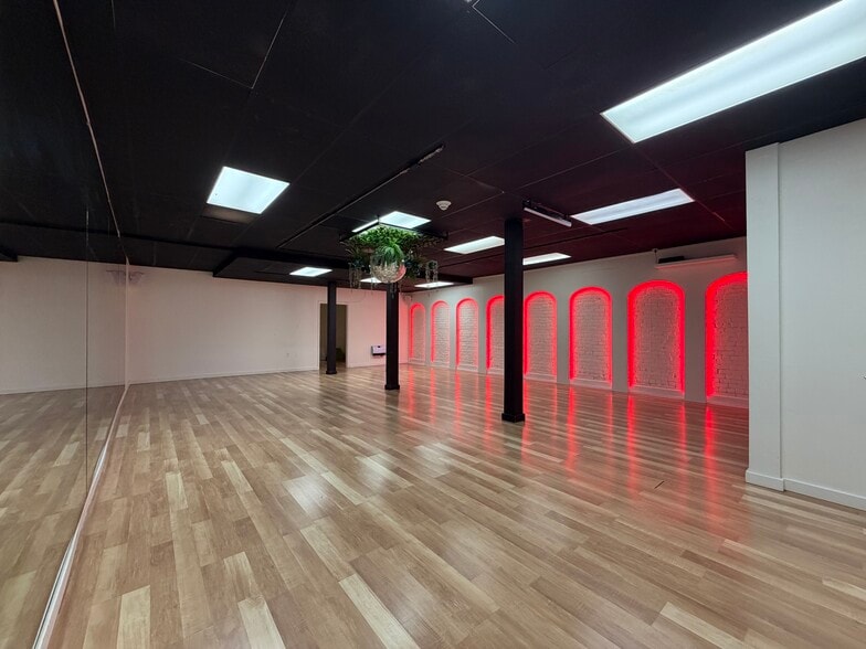 More Photos Of 2020 I St, Sacramento Storefront Retail Office For Lease