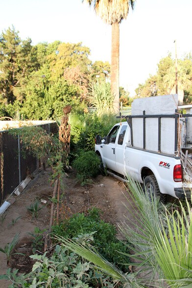 More Photos Of 1636 S Clovis Ave, Fresno Specialty For Sale