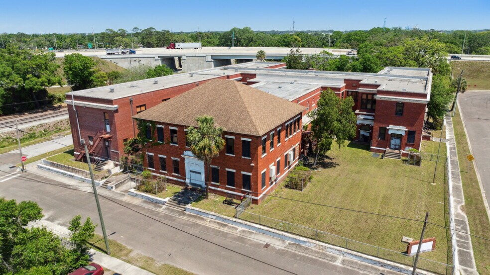 Primary Photo Of 1221 E 16th St, Jacksonville Schools For Sale