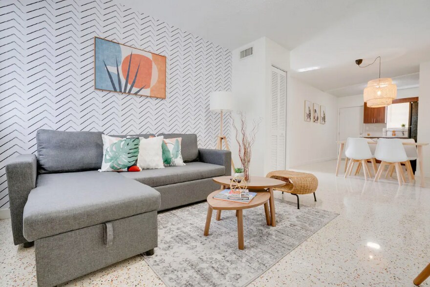 More Photos Of 1645 SW 7th St, Miami Apartments For Sale