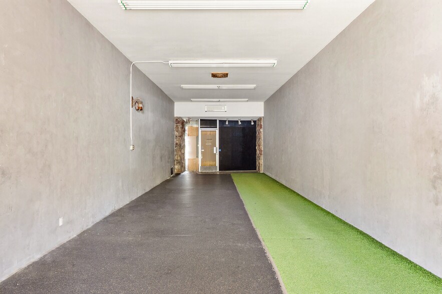 More Photos Of 2023-2029 Westwood Blvd, Los Angeles Storefront For Sale