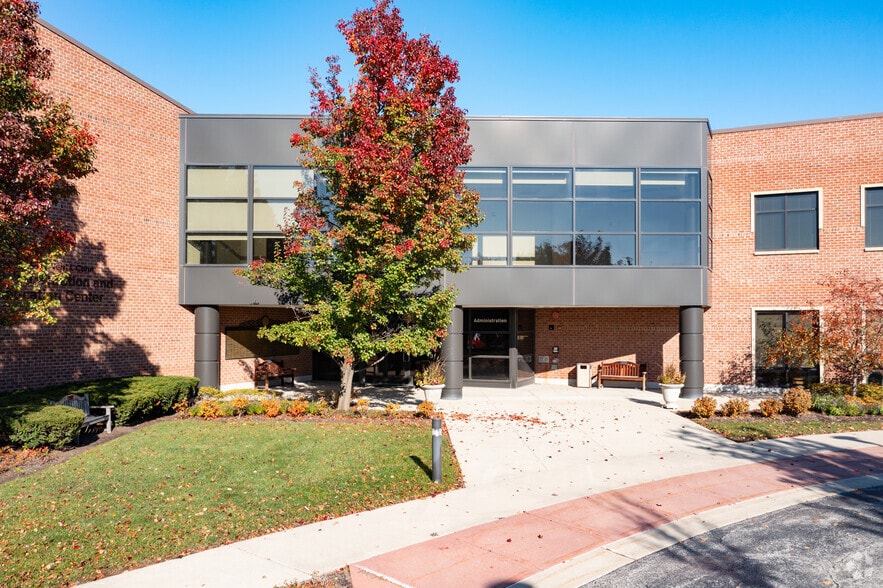 More Photos Of 2050 Claire Ct, Glenview Healthcare For Sale