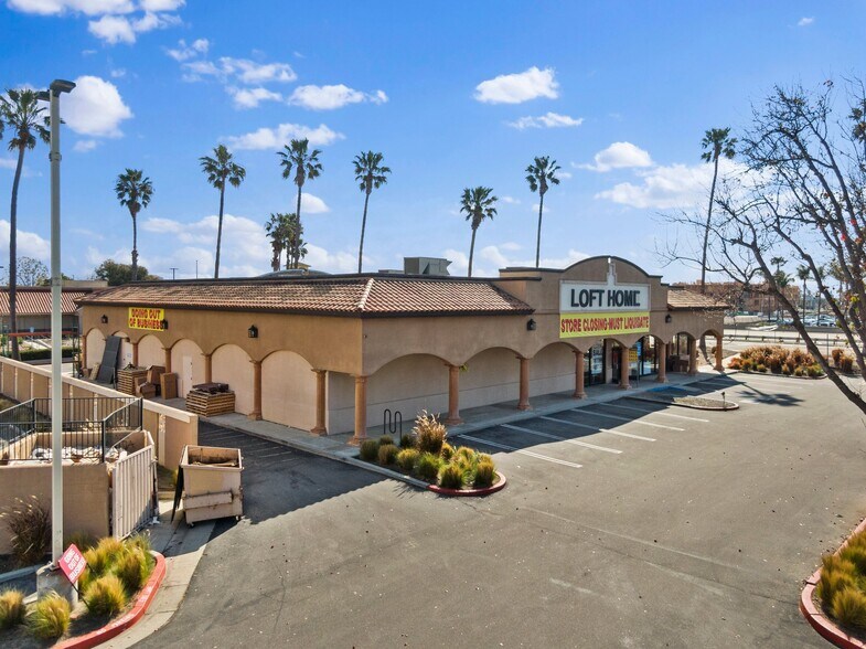 More Photos Of 2801 Paseo Mercado, Oxnard Freestanding For Sale