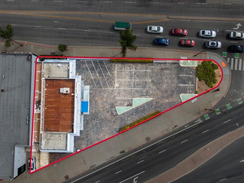 More Photos Of 2834 E Main St, Ventura General Retail For Sale