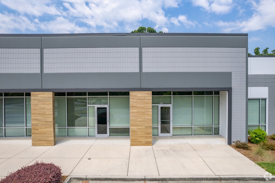 More Photos Of 3800 Camp Creek Pky SW, Atlanta Unknown For Lease