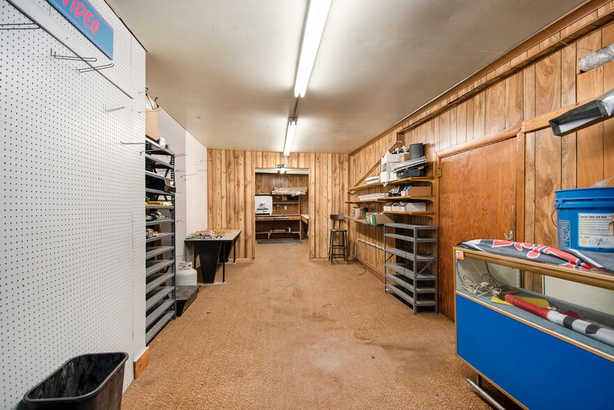 More Photos Of 1223 E Caro Rd, Caro Storefront For Sale