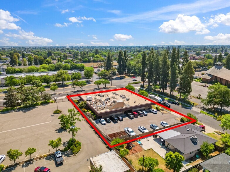 More Photos Of 3727 N 1st St, Fresno Medical For Sale