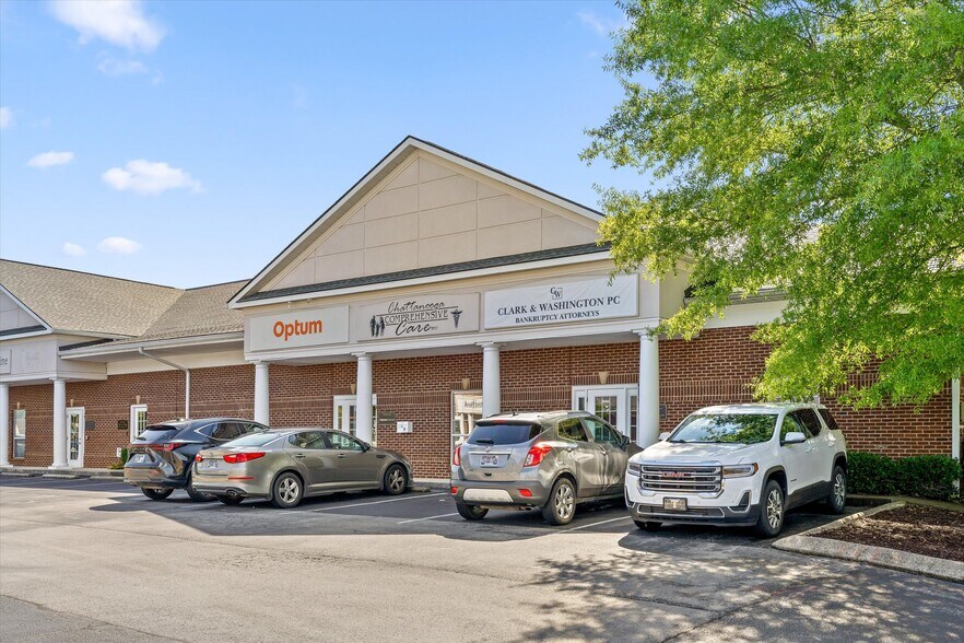 More Photos Of 7446 Shallowford Rd, Chattanooga Medical For Lease